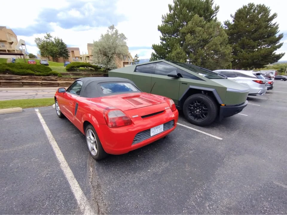 Toyota MR2 Spyder/MR-S - Image 3 of 3