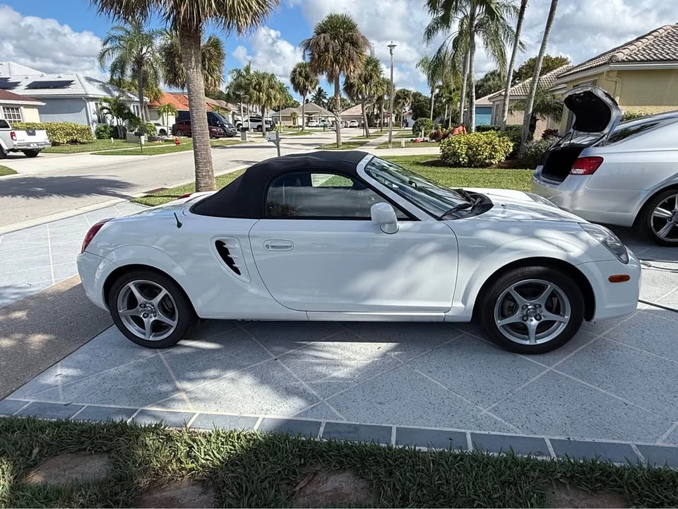 2003 Toyota MR2 Spyder/MR-S - Image 3 of 11