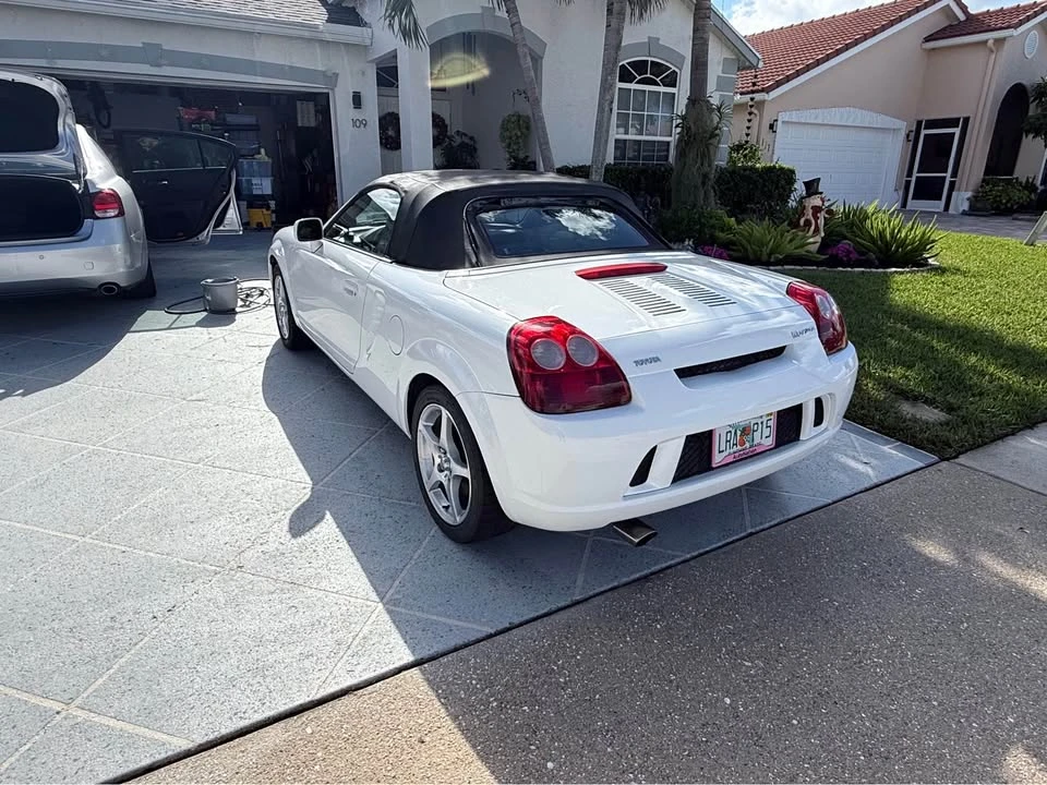 2003 Toyota MR2 Spyder/MR-S - Image 5 of 11