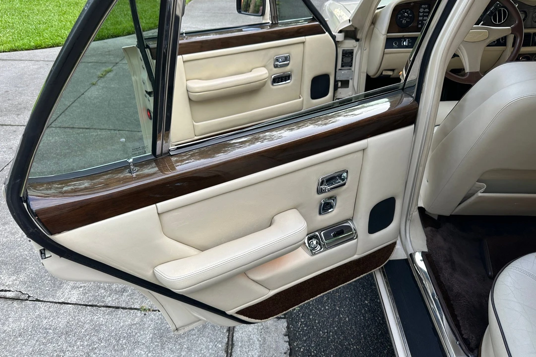 1988 Bentley Mulsanne 1st Gen - Image 20 of 31