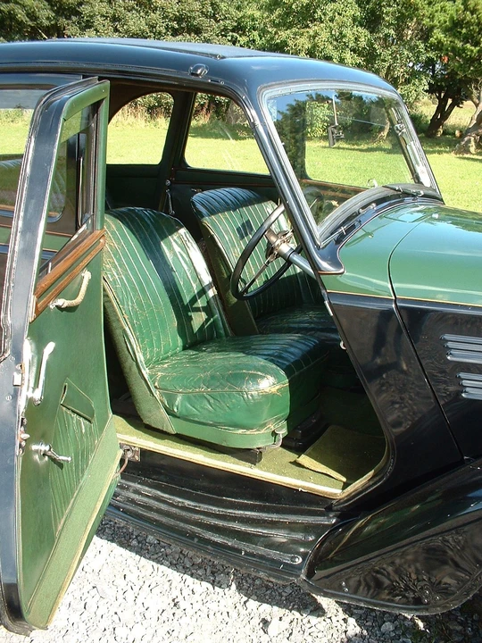 1936 Morris - Image 12 of 19