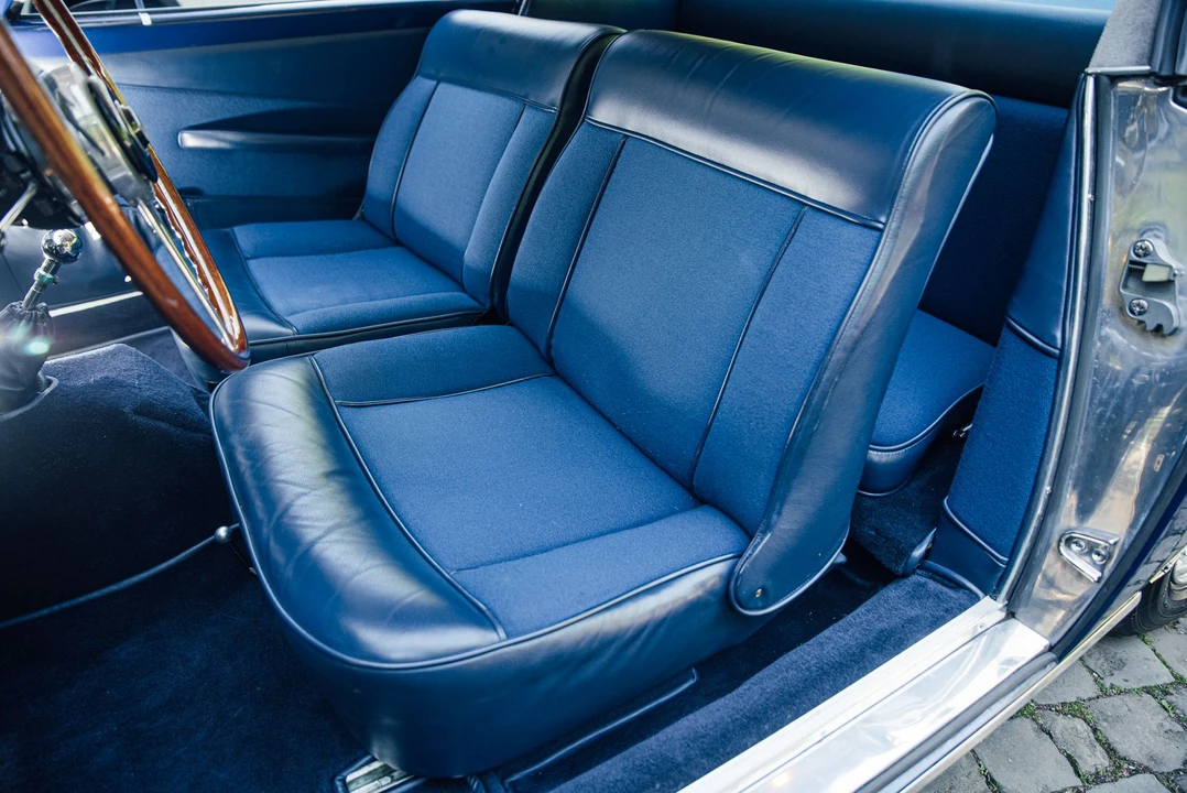 1957 Alfa Romeo 1900 - Image 6 of 11