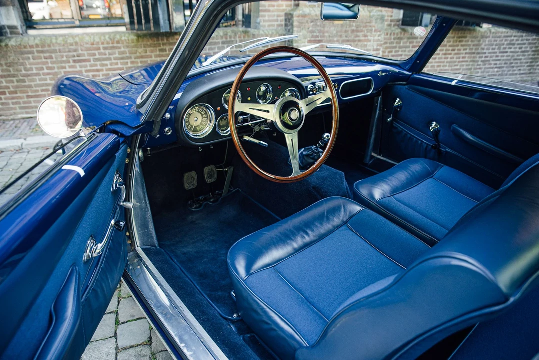 1957 Alfa Romeo 1900 - Image 3 of 11