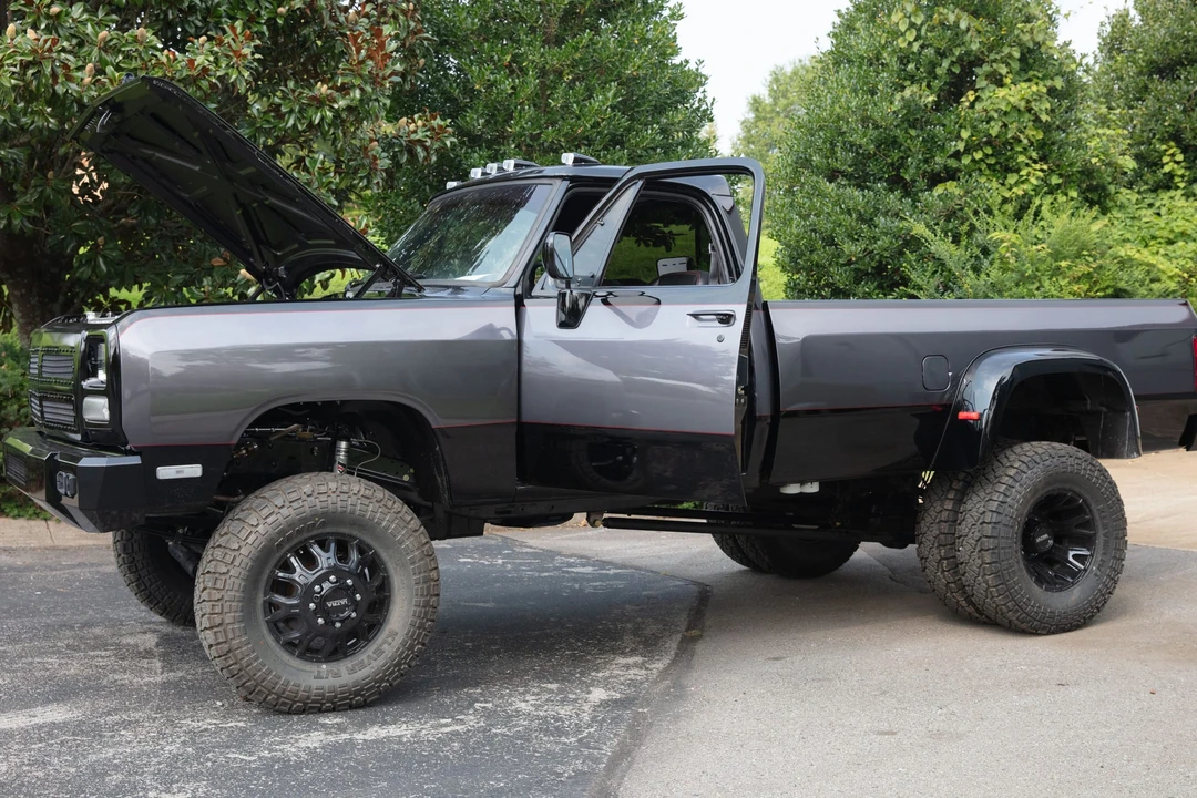 1993 Dodge Ram 1st Gen - Image 24 of 31