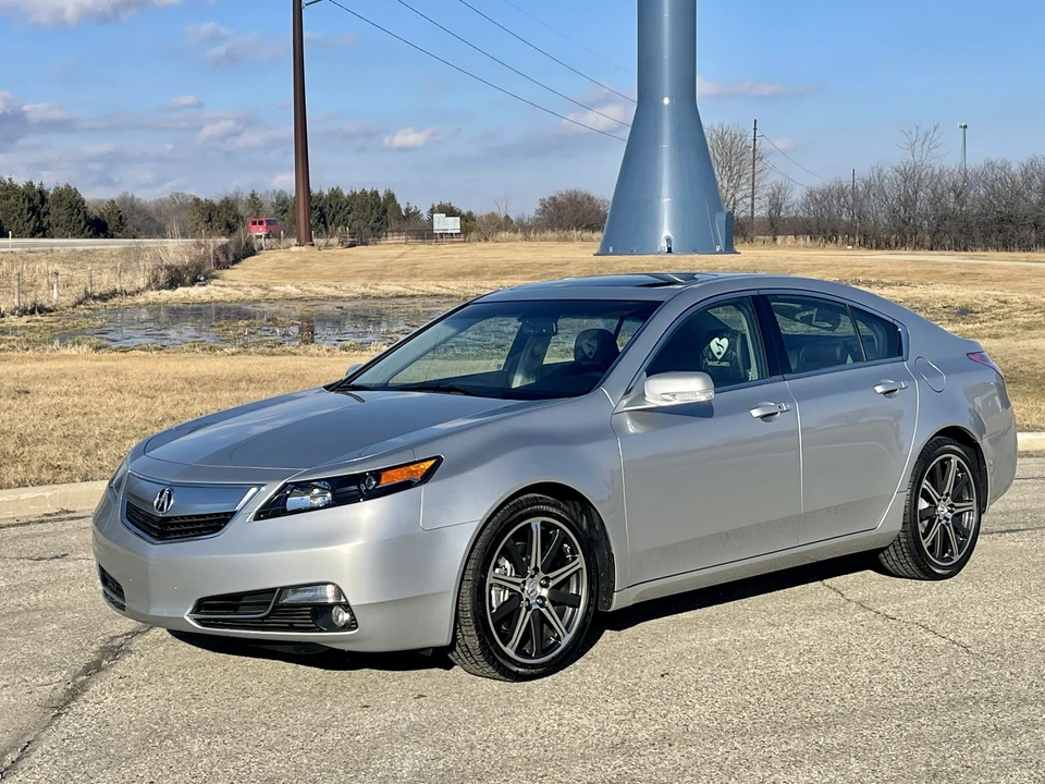 2012 Acura TL 4th Gen - Image 9 of 31