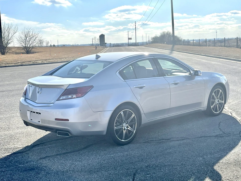 2012 Acura TL 4th Gen - Image 24 of 31
