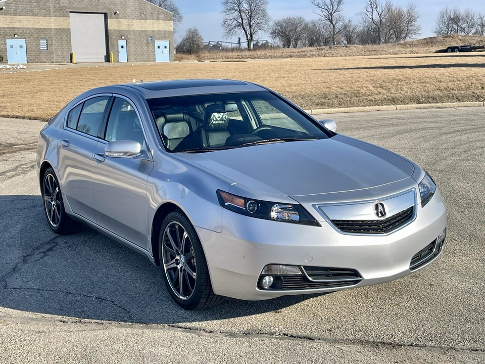 2012 Acura TL 4th Gen - Image 18 of 31