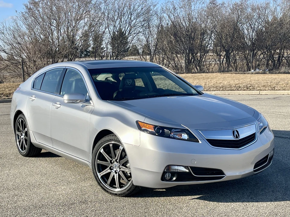 2012 Acura TL 4th Gen - Image 19 of 31