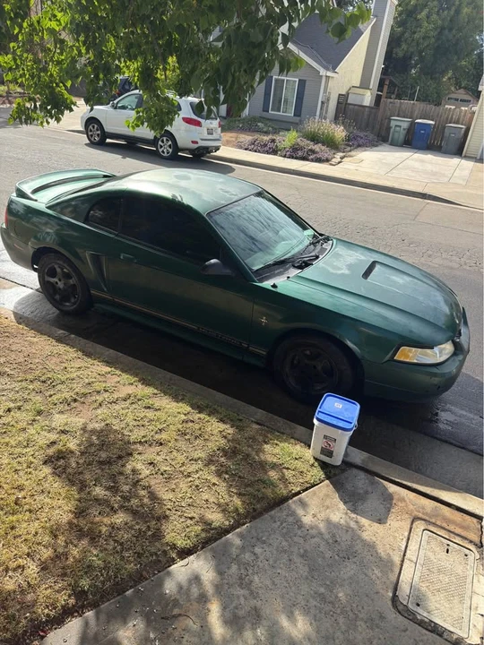2000 Ford SN95 Mustang - Image 2 of 8