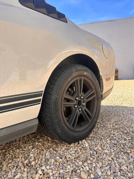 2010 Ford S197 Mustang - Image 3 of 9
