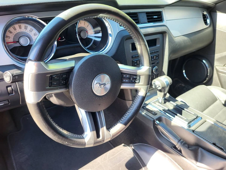 2012 Ford S197 Mustang - Image 6 of 6