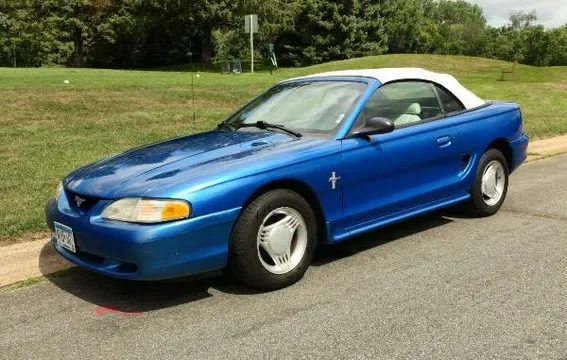 1995 Ford Mustang V6 Convertible
