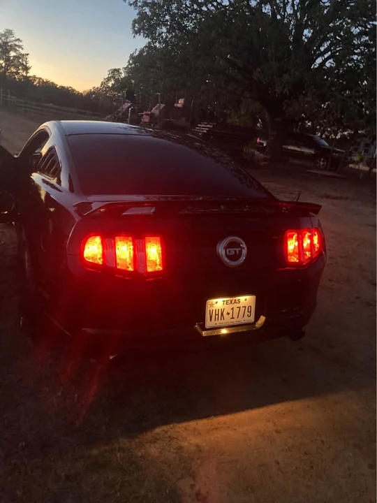 2010 Ford S197 Mustang GT - Image 3 of 8