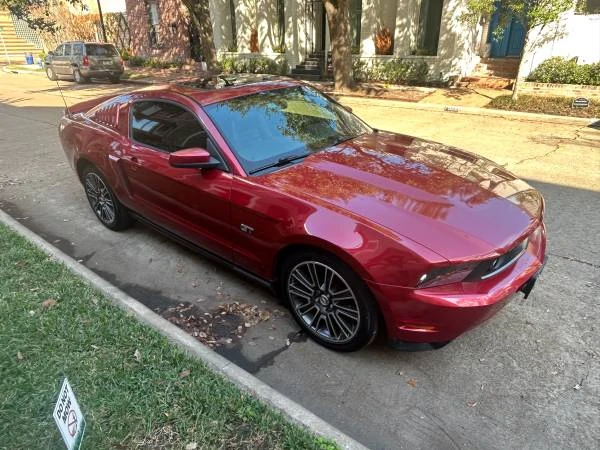 2010 Ford S197 Mustang - Image 2 of 5