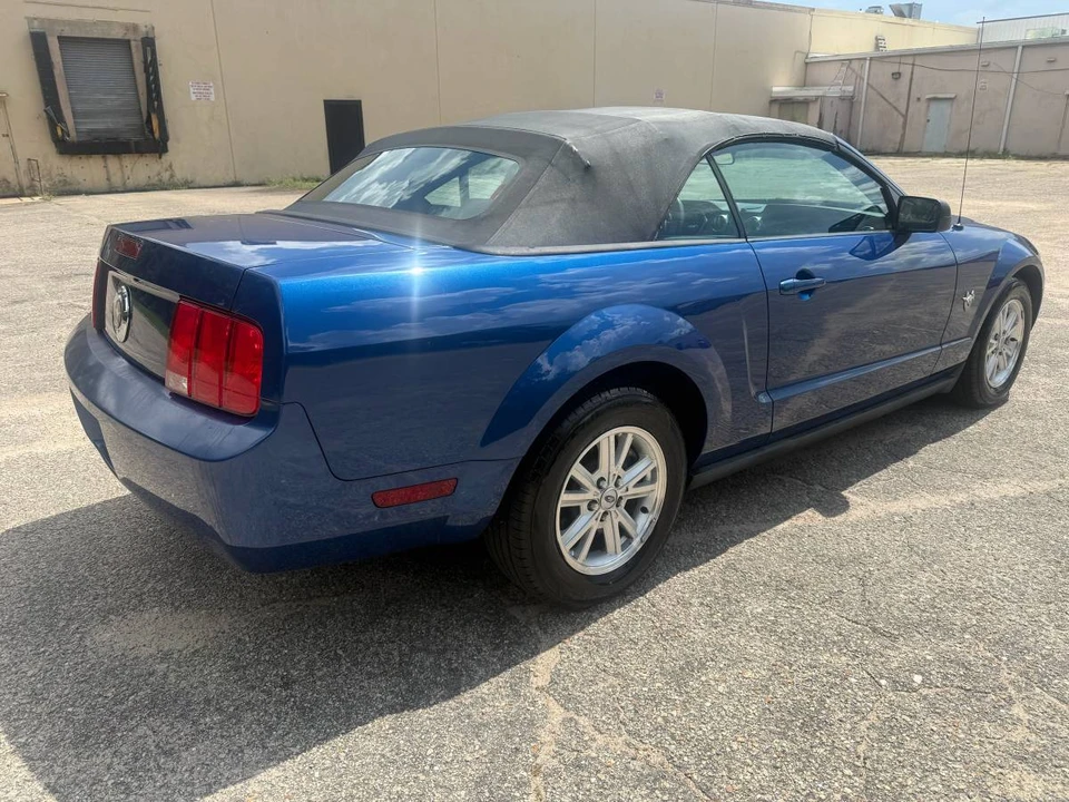 2009 Ford S197 Mustang - Image 11 of 23