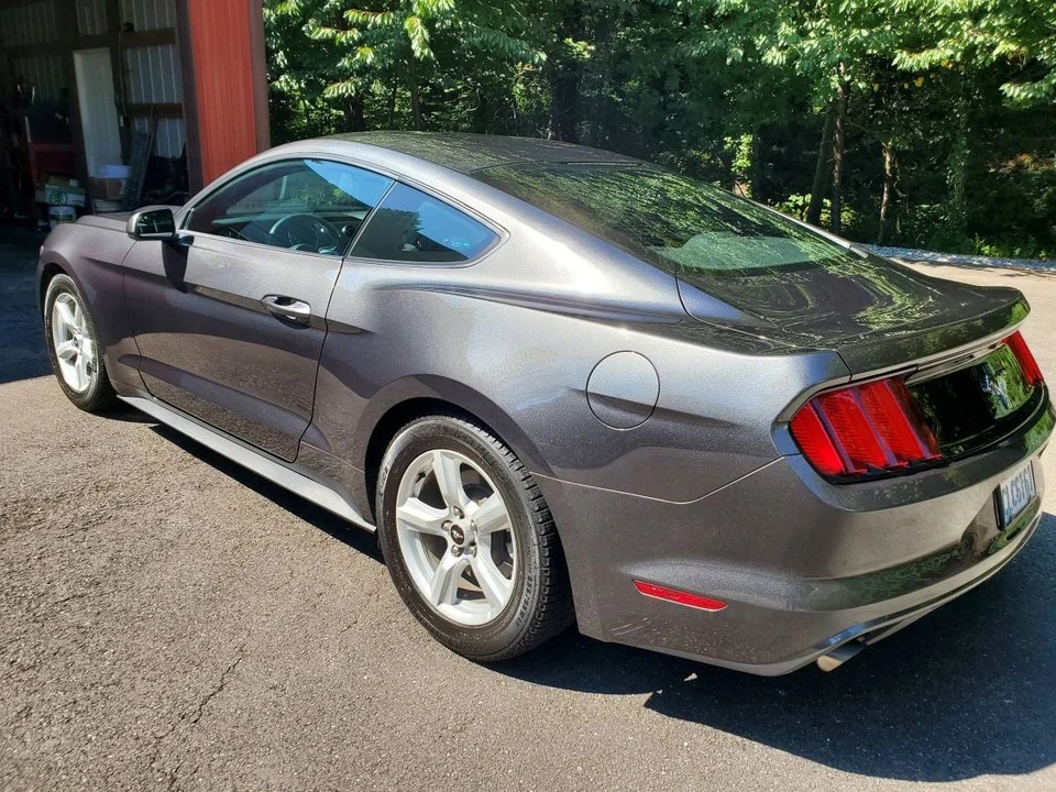 2017 Ford S550 Mustang - Image 2 of 10