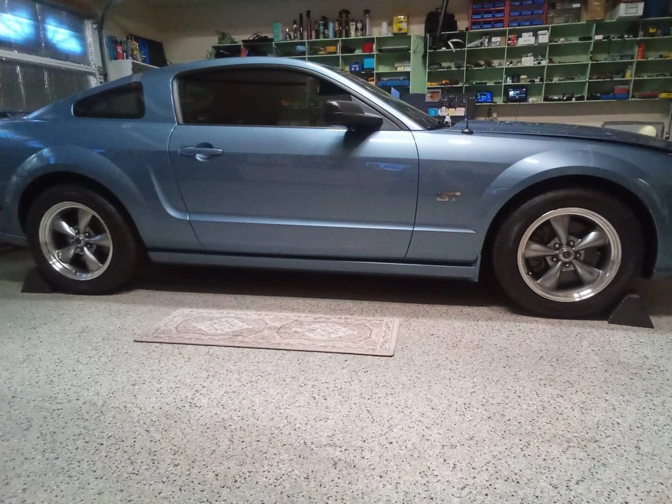 2005 Ford S197 Mustang GT - Image 2 of 15