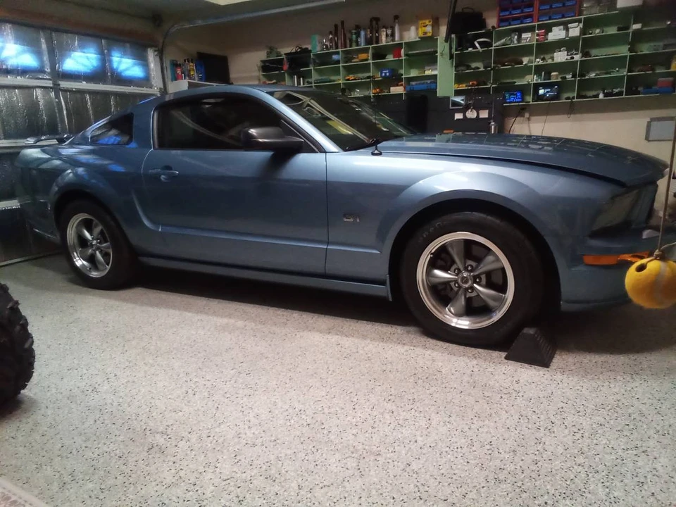 2005 Ford S197 Mustang GT - Image 3 of 12