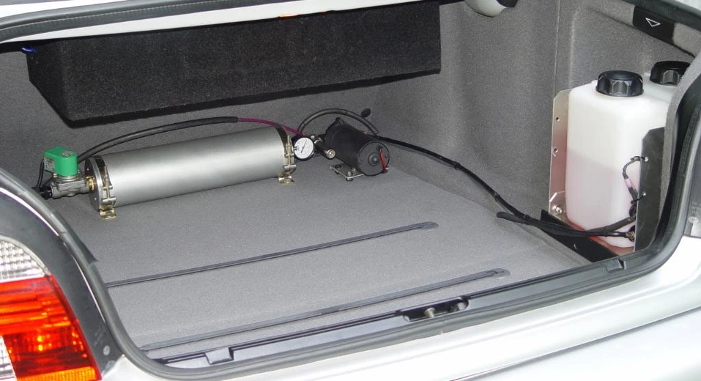 2003 BMW E39 540i - Image 2 of 17