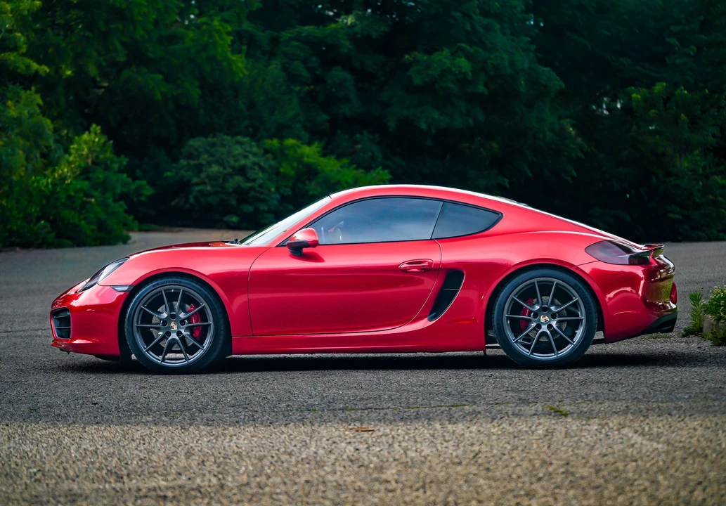 2016 Porsche 981 Cayman S - Image 9 of 31