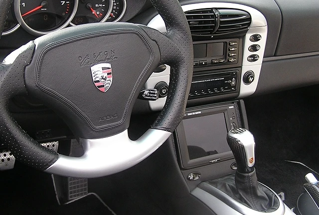 Porsche 996 Carrera - Image 7 of 8