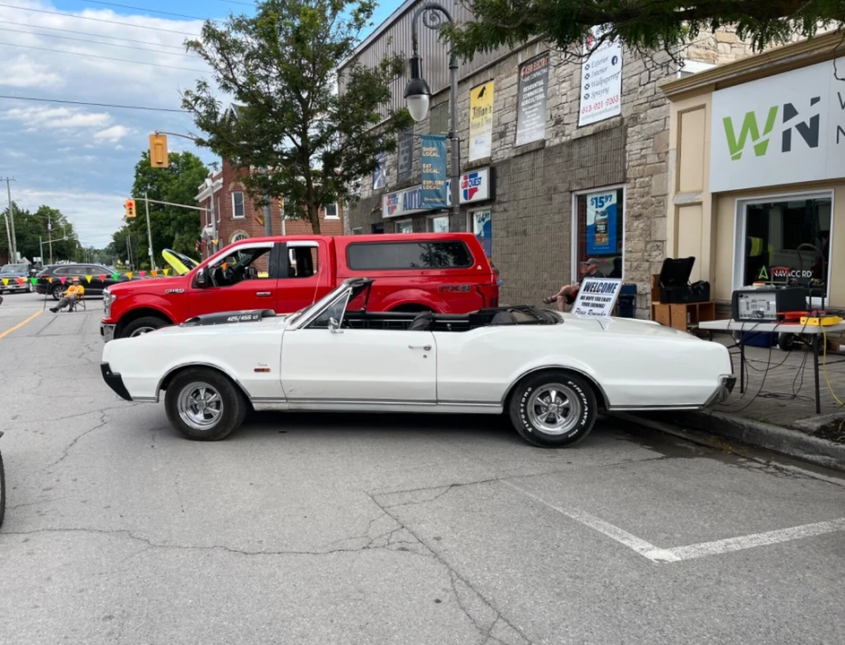 1967 Oldsmobile Cutlass 2nd Gen - Image 7 of 8