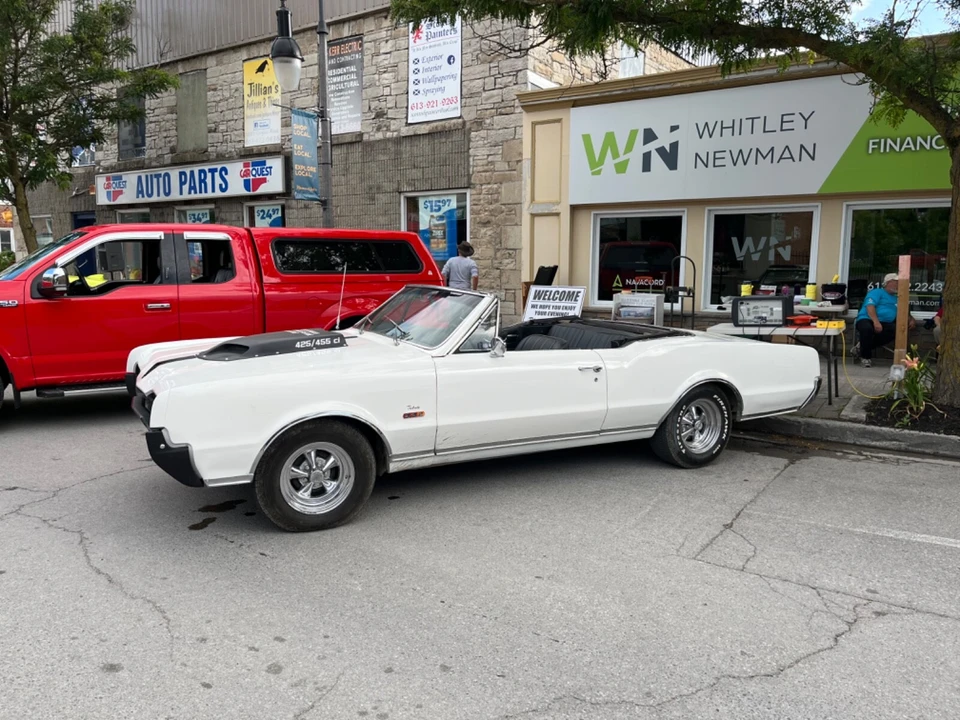 1967 Oldsmobile Cutlass 2nd Gen - Image 6 of 8