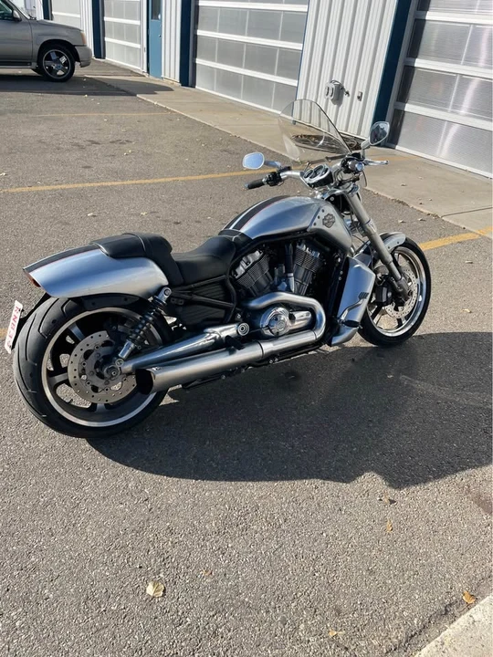 2011 Harley-Davidson V-Rod - Image 2 of 4