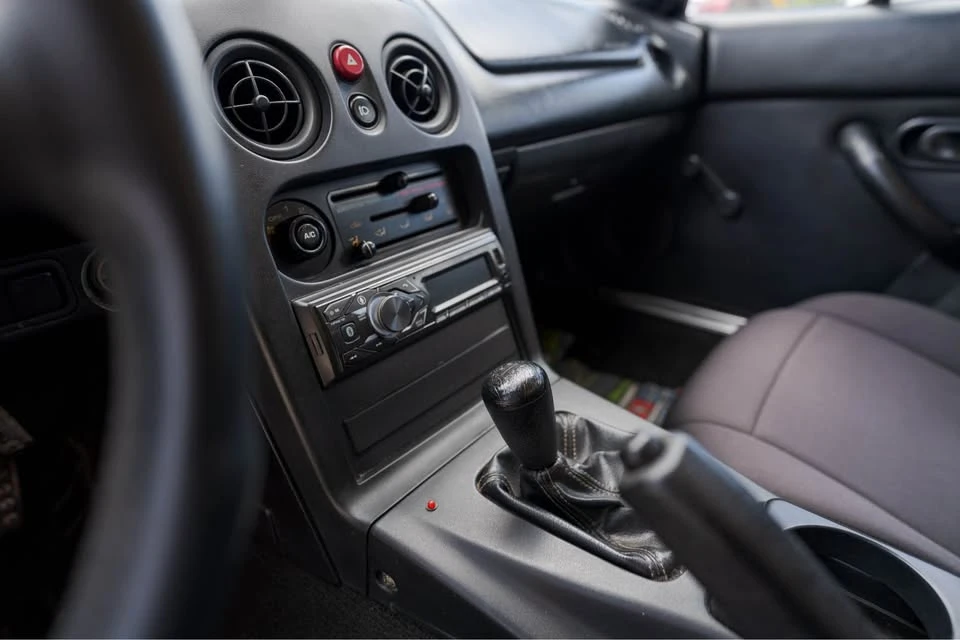 1994 Mazda NA MX-5 Miata - Image 8 of 10