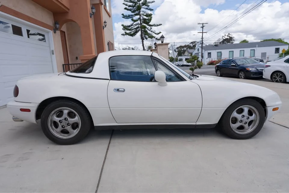 1994 Mazda NA MX-5 Miata - Image 4 of 10