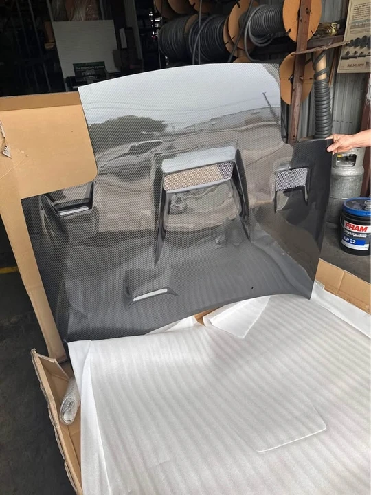 Parts & Memorabilia Bodywork - Image 2 of 4