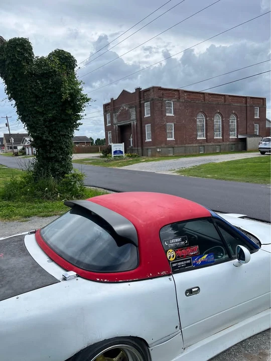 Mazda NA MX-5 Miata - Image 10 of 10