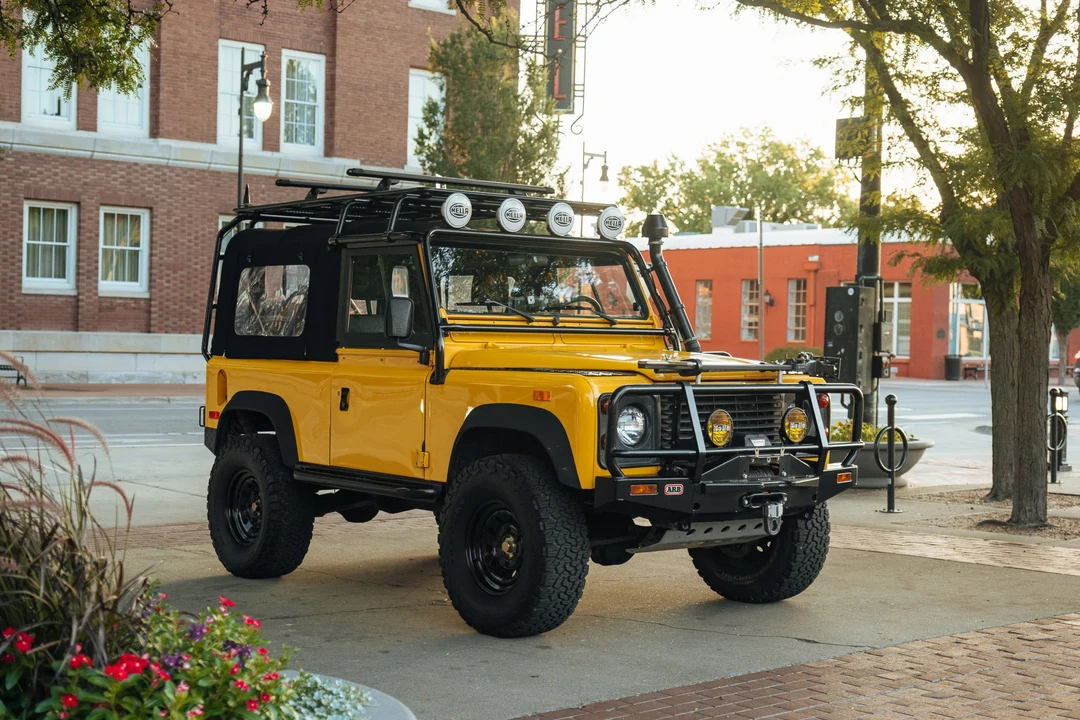 1994 Land Rover Defender 90 - Image 9 of 31