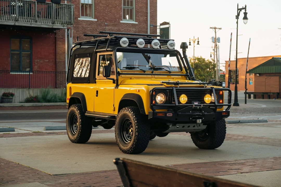 1994 Land Rover Defender 90 - Image 8 of 31
