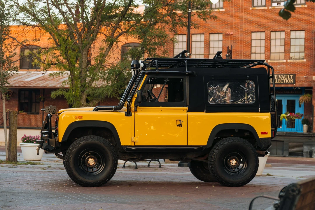 1994 Land Rover Defender 90 - Image 13 of 31