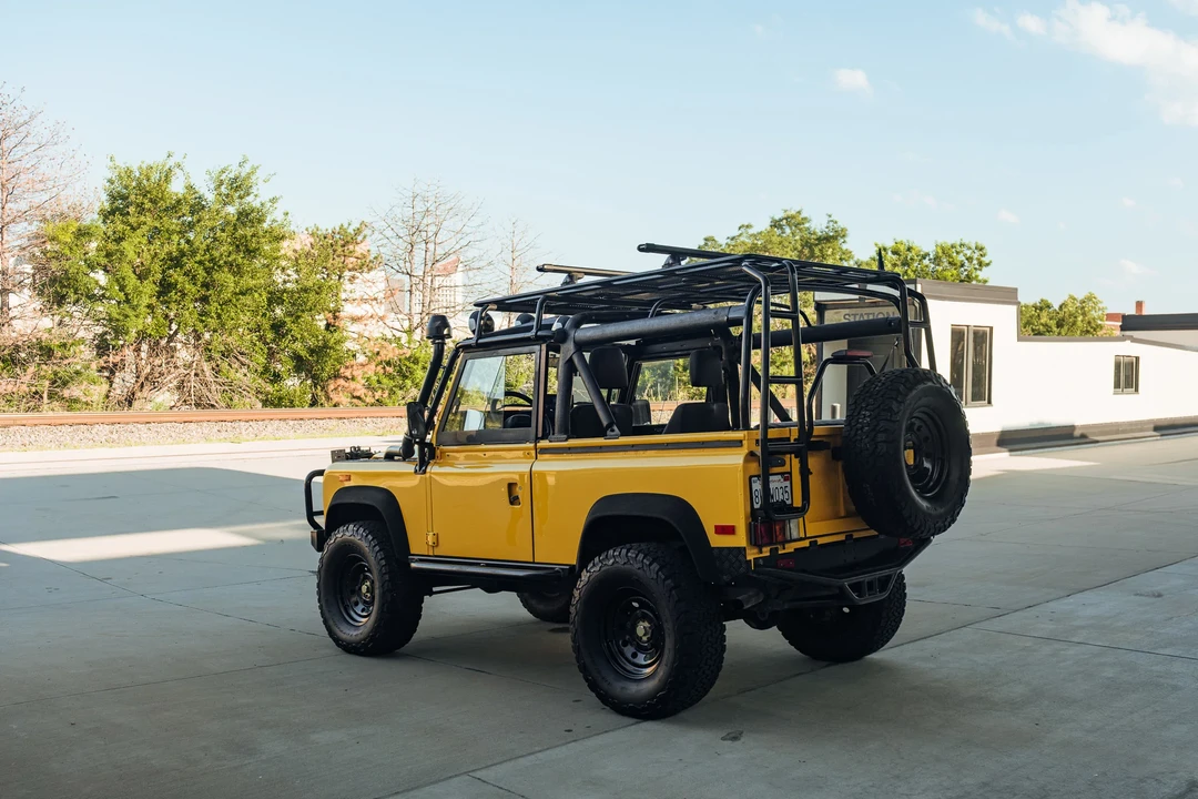 1994 Land Rover Defender 90 - Image 6 of 31