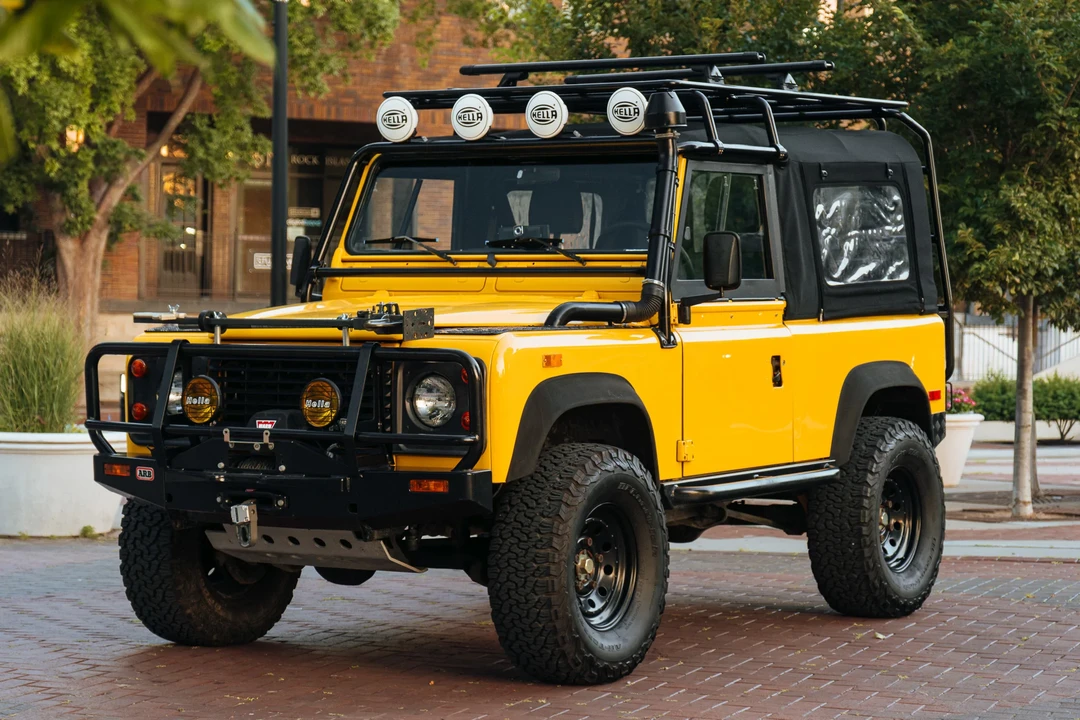 1994 Land Rover Defender 90 - Image 17 of 31