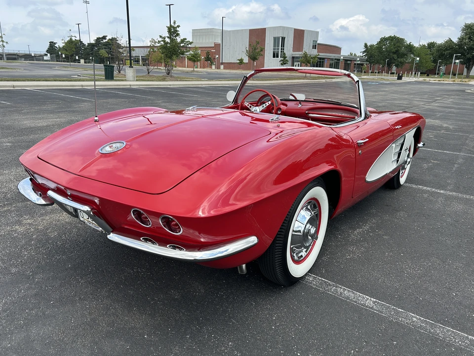 1961 Chevrolet Corvette C1 - Image 5 of 31
