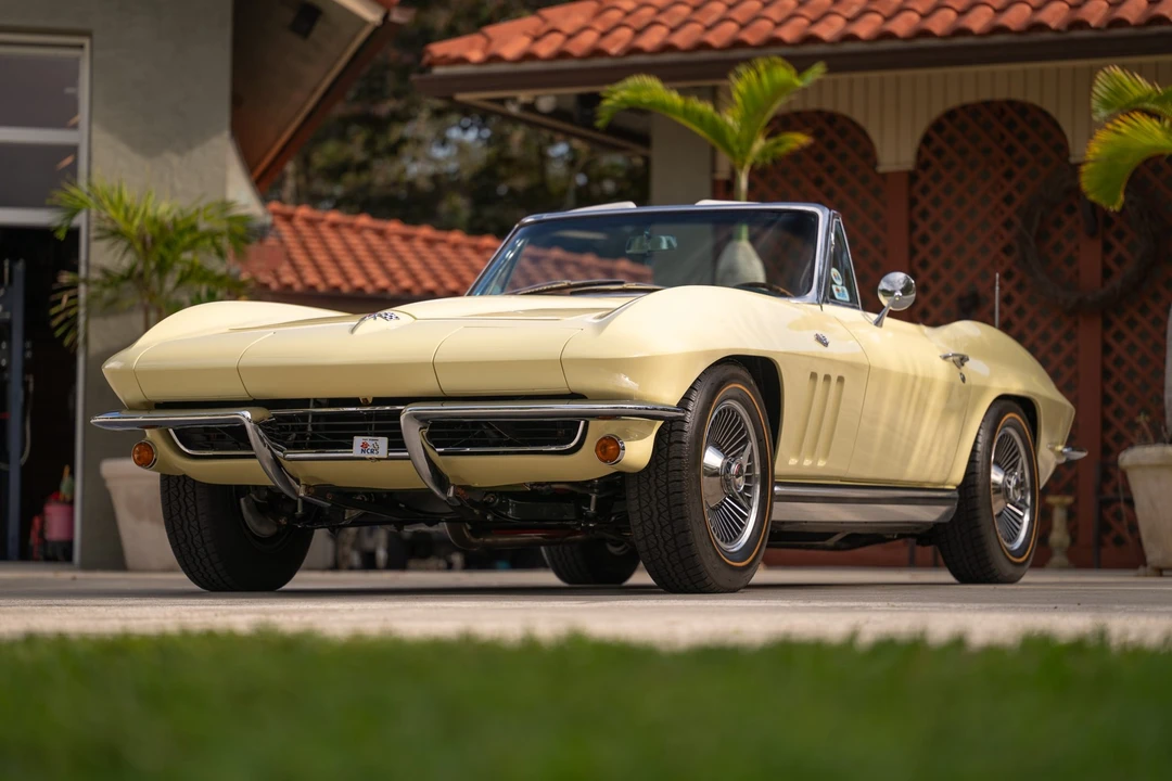 1965 Chevrolet Corvette C2 - Image 4 of 31