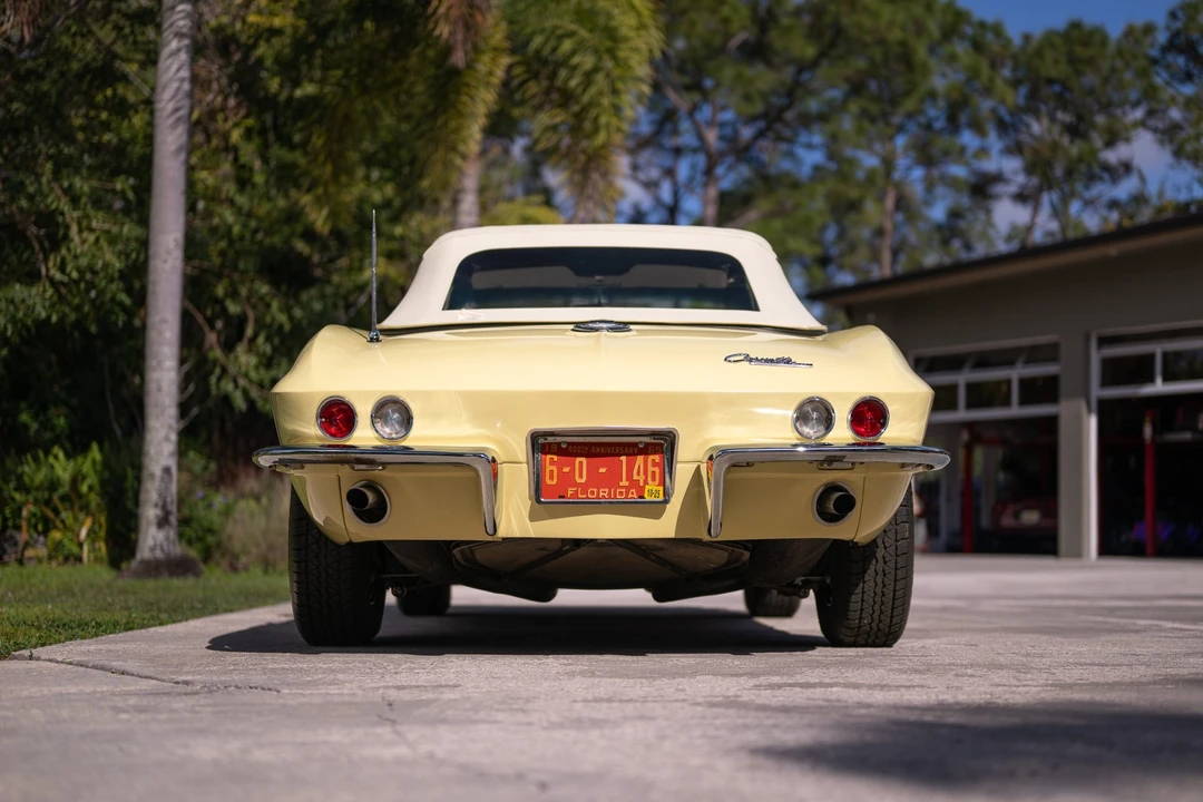 1965 Chevrolet Corvette C2 - Image 16 of 31