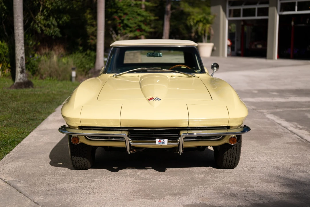 1965 Chevrolet Corvette C2 - Image 15 of 31