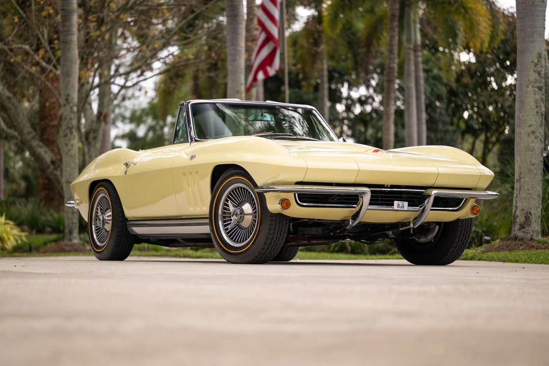 1965 Chevrolet Corvette C2 - Image 3 of 31