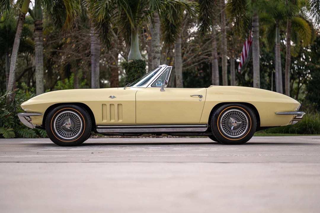 1965 Chevrolet Corvette C2 - Image 5 of 31