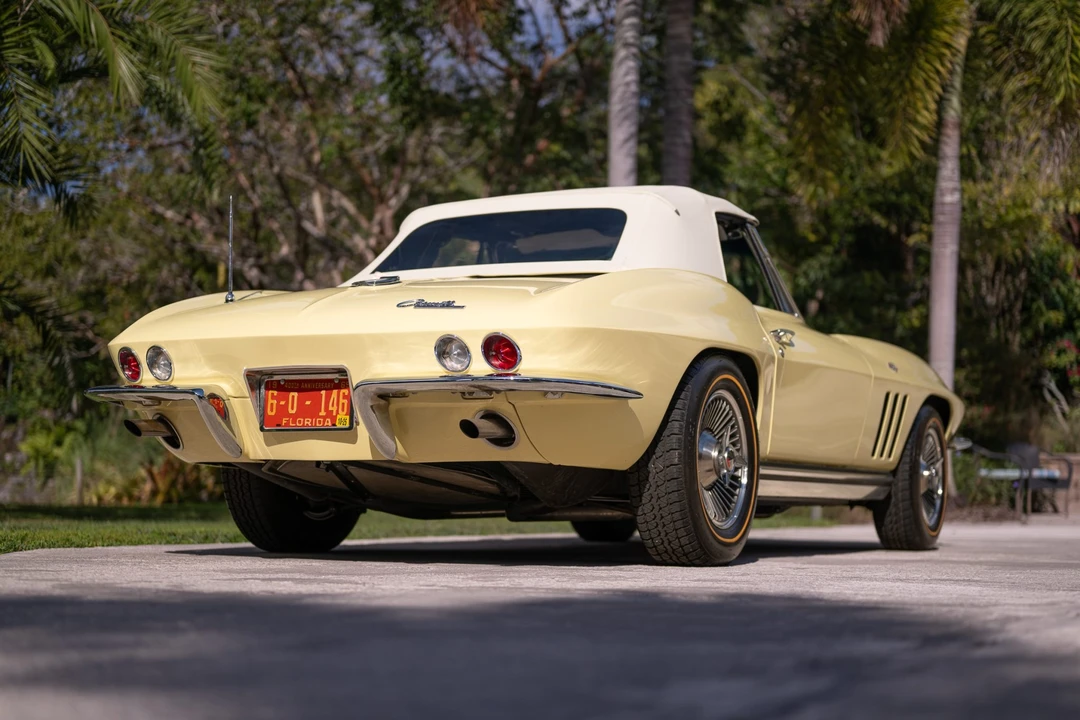 1965 Chevrolet Corvette C2 - Image 22 of 31