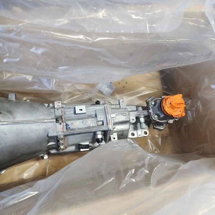 Parts & Memorabilia Gearboxes - Image 2 of 3
