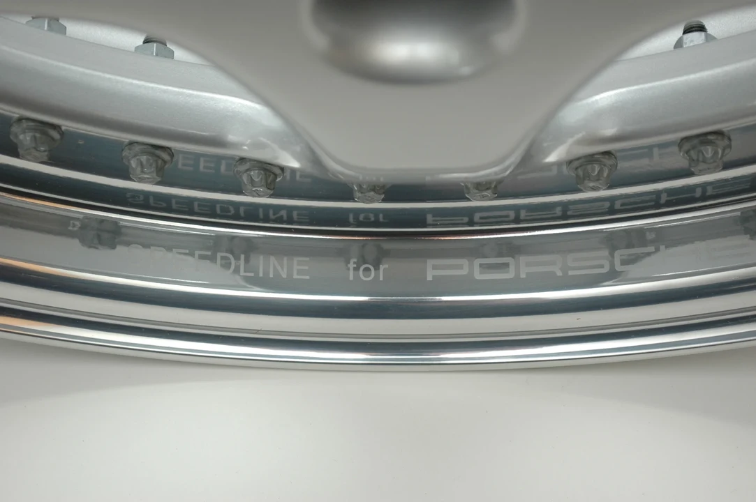 Porsche 964 Carrera - Image 17 of 23