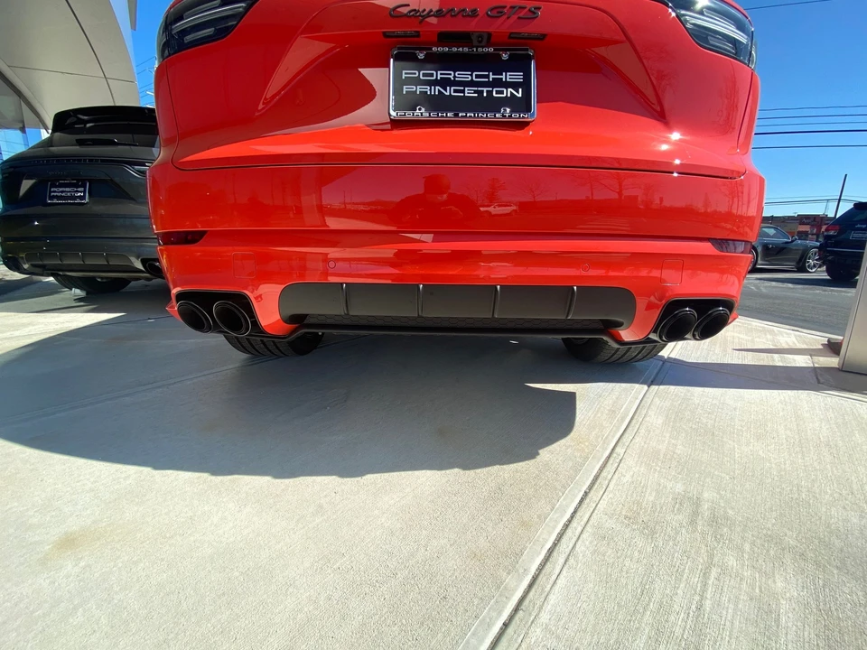 2021 Porsche 9Y0/9Y3 Cayenne GTS - Image 4 of 18