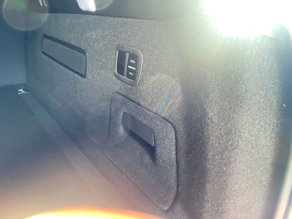 2021 Porsche 9Y0/9Y3 Cayenne GTS - Image 16 of 18