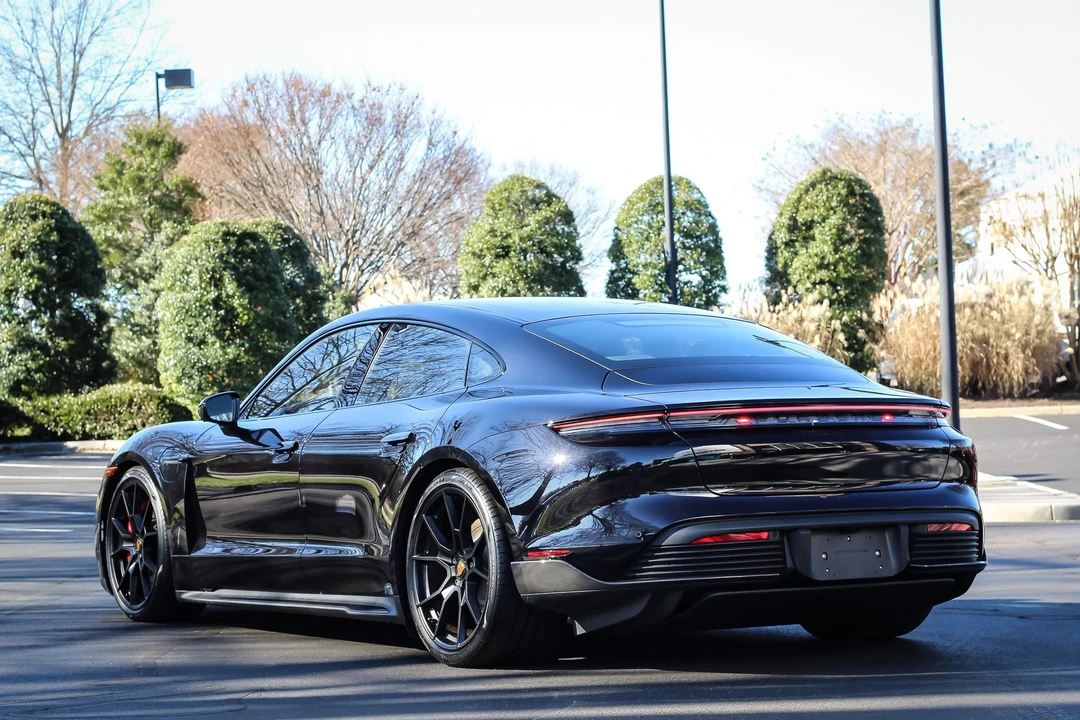 2022 Porsche Taycan GTS - Image 4 of 15