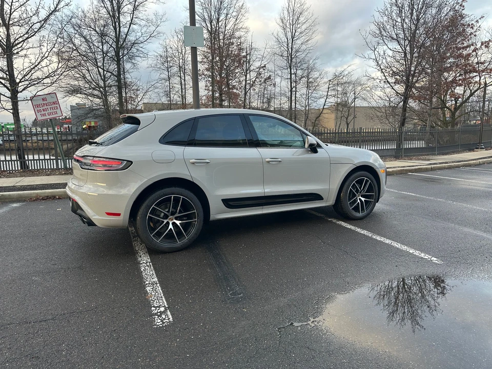 2023 Porsche Macan T - Image 2 of 9